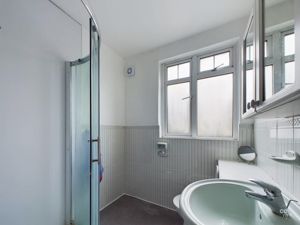 Photo 33- click for photo gallery